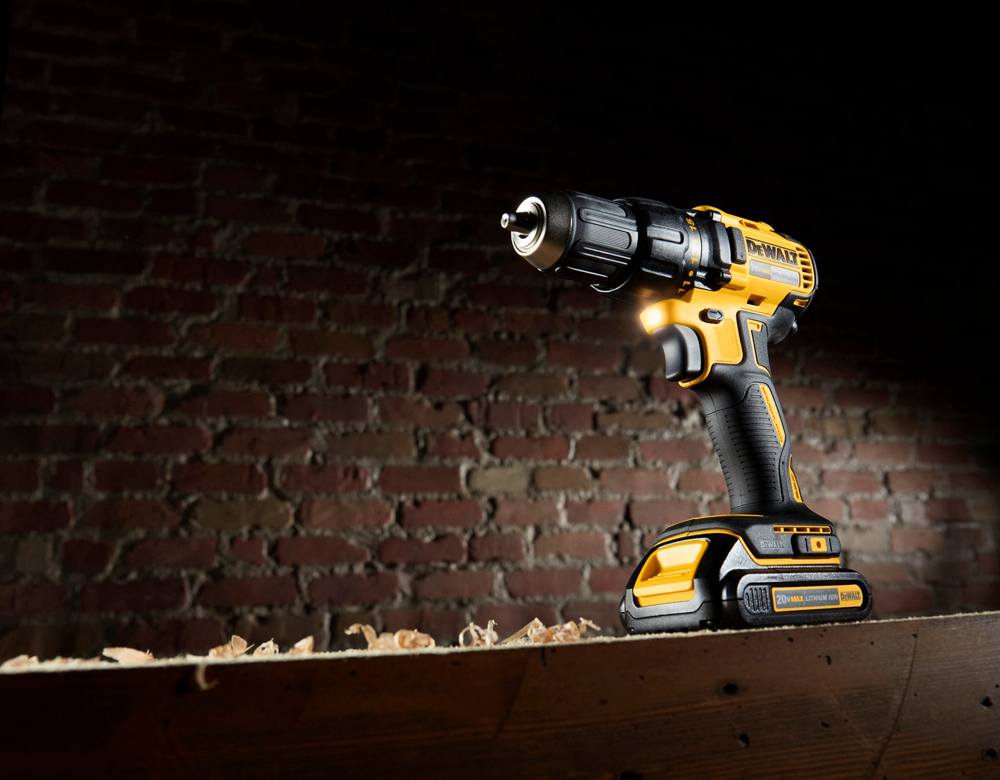 DEWALT 20-Volt Max 1/2-In Brushless Cordless Drill (2 Li-Ion Batteries Included and Charger Included)